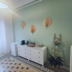 Gialla Ridi Che Ti Passa Maison d'hôtes Alassio